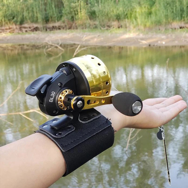 Closed Reel BL30 Fishing 4+1BB 3.6:1 Gear Ratio Slingshot Closed Metal Wheel Outdoor Bow Hunting Fishing with PE line 45M